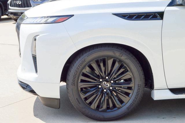 new 2025 INFINITI QX80 car, priced at $102,130