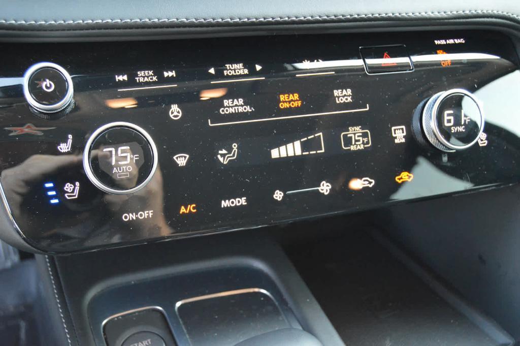 used 2025 INFINITI QX60 car, priced at $44,899