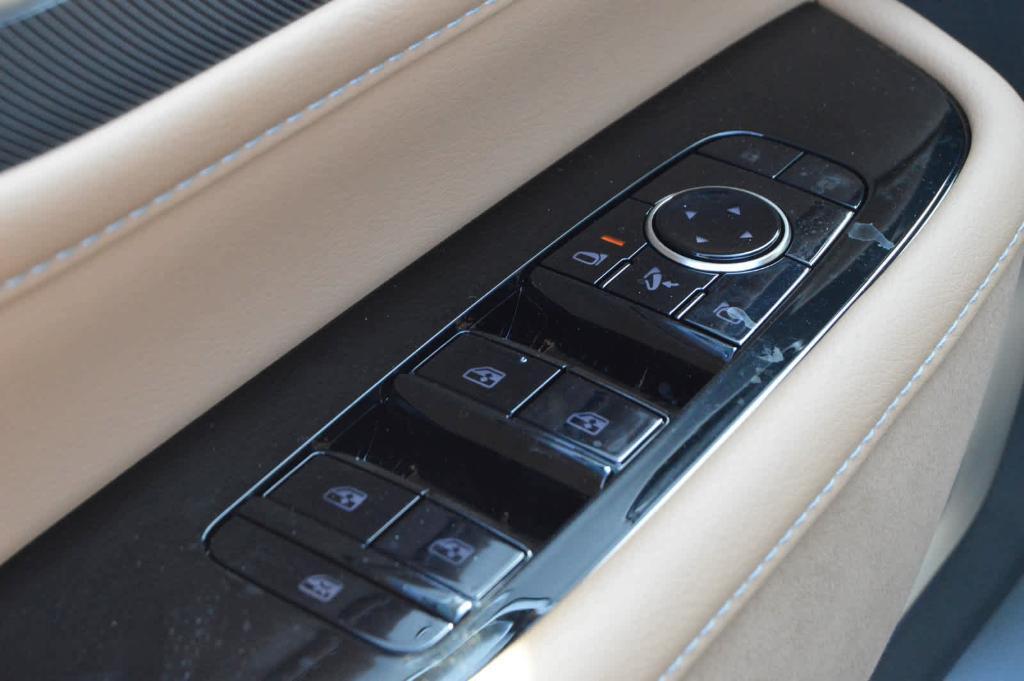 new 2025 INFINITI QX80 car, priced at $106,379
