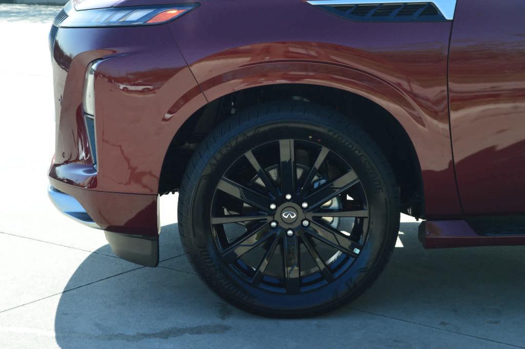 new 2025 INFINITI QX80 car, priced at $106,379