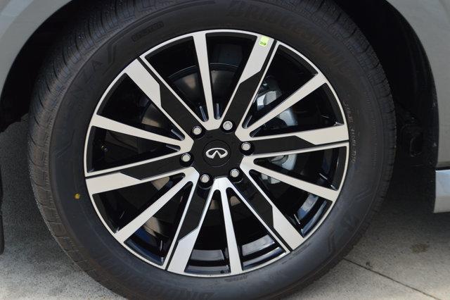 new 2025 INFINITI QX80 car, priced at $102,640