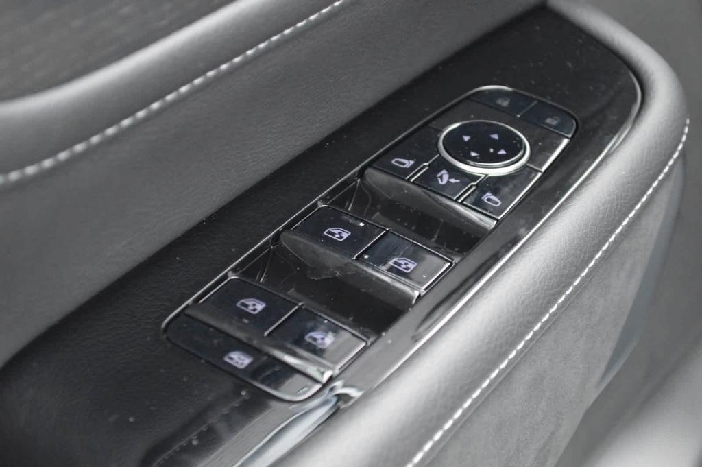 new 2025 INFINITI QX80 car, priced at $111,975