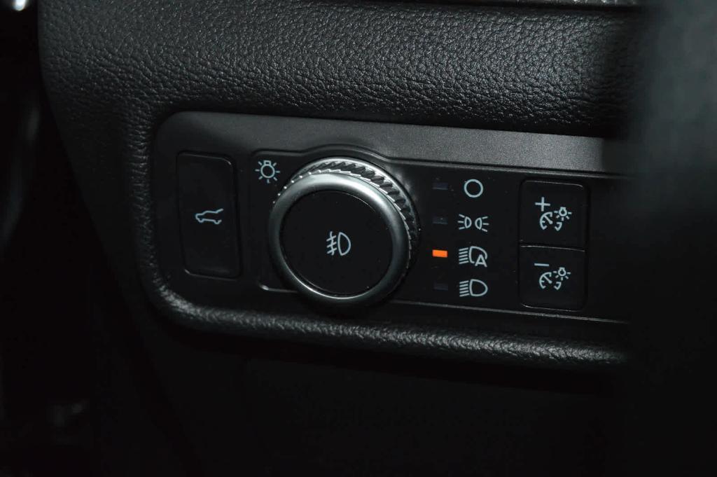 used 2021 Ford Explorer car, priced at $33,998