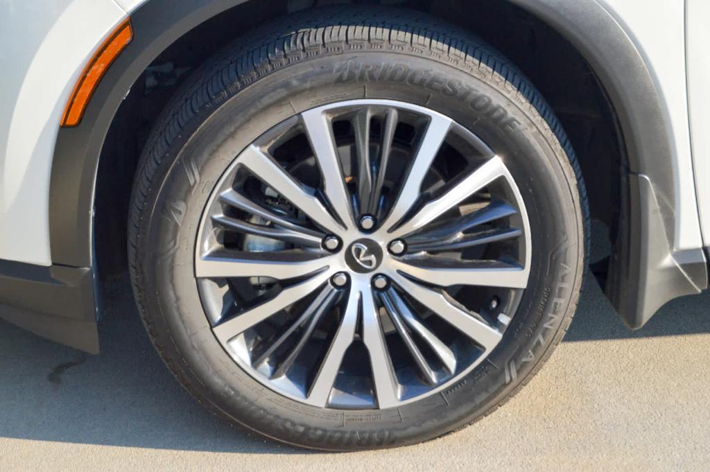 used 2025 INFINITI QX60 car, priced at $54,499