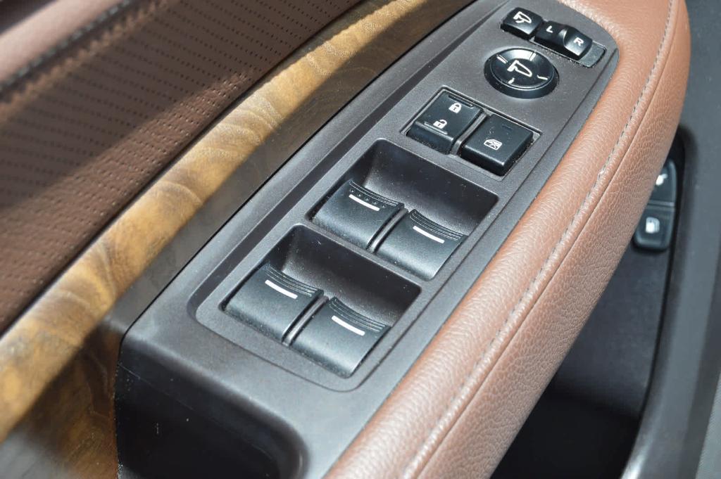 used 2020 Acura MDX car, priced at $22,996