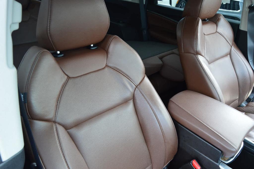 used 2020 Acura MDX car, priced at $22,996