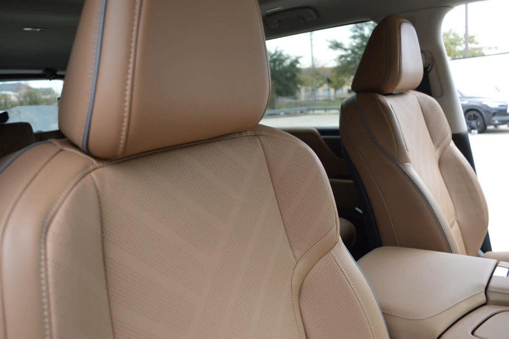 new 2025 INFINITI QX80 car, priced at $96,095