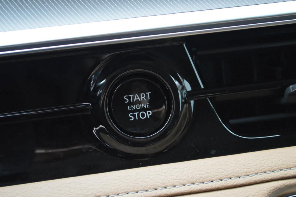 new 2025 INFINITI QX80 car, priced at $96,095