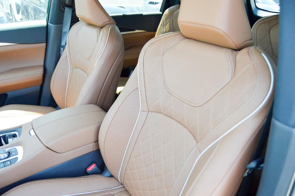 new 2025 INFINITI QX60 car, priced at $78,680
