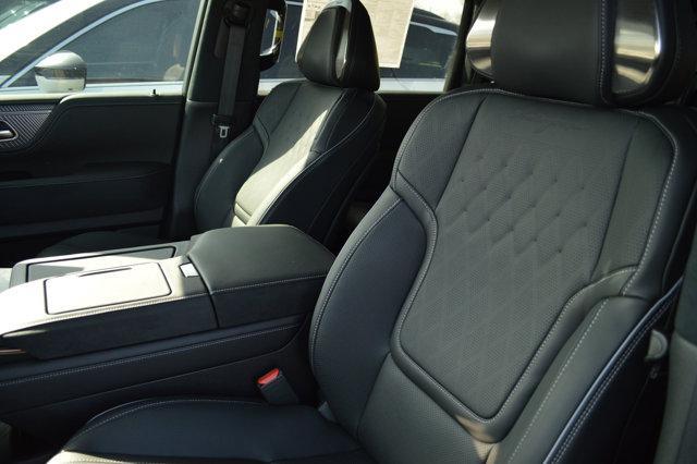 new 2025 INFINITI QX80 car, priced at $114,640