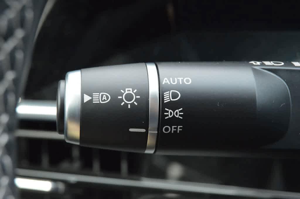 new 2025 INFINITI QX80 car, priced at $102,845
