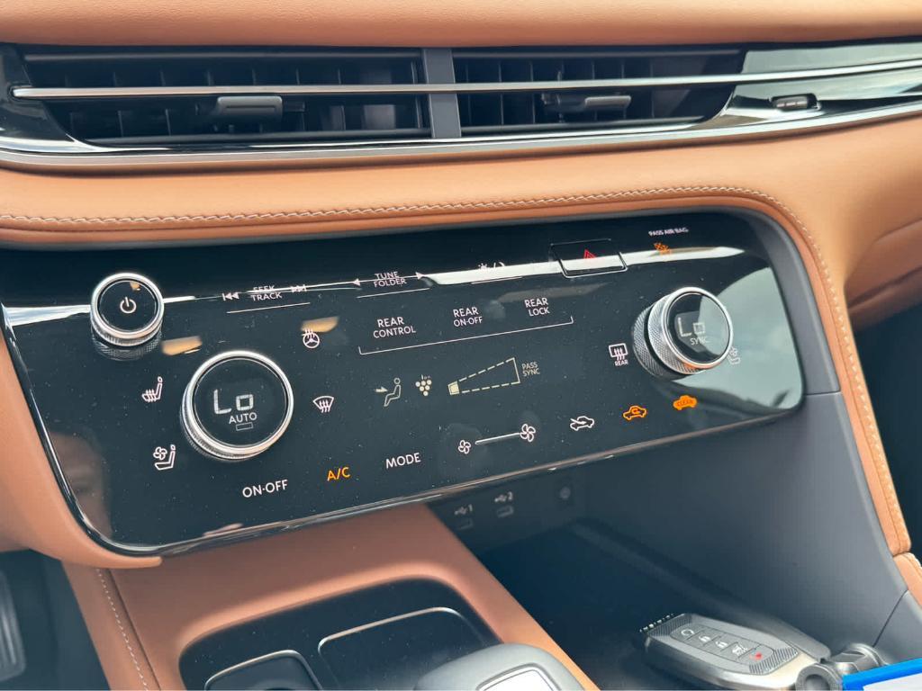 new 2026 INFINITI QX60 car, priced at $80,120