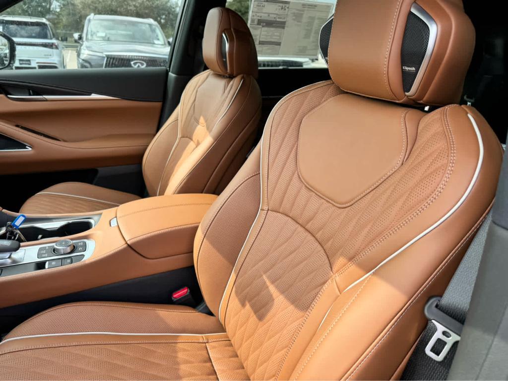new 2026 INFINITI QX60 car, priced at $80,120