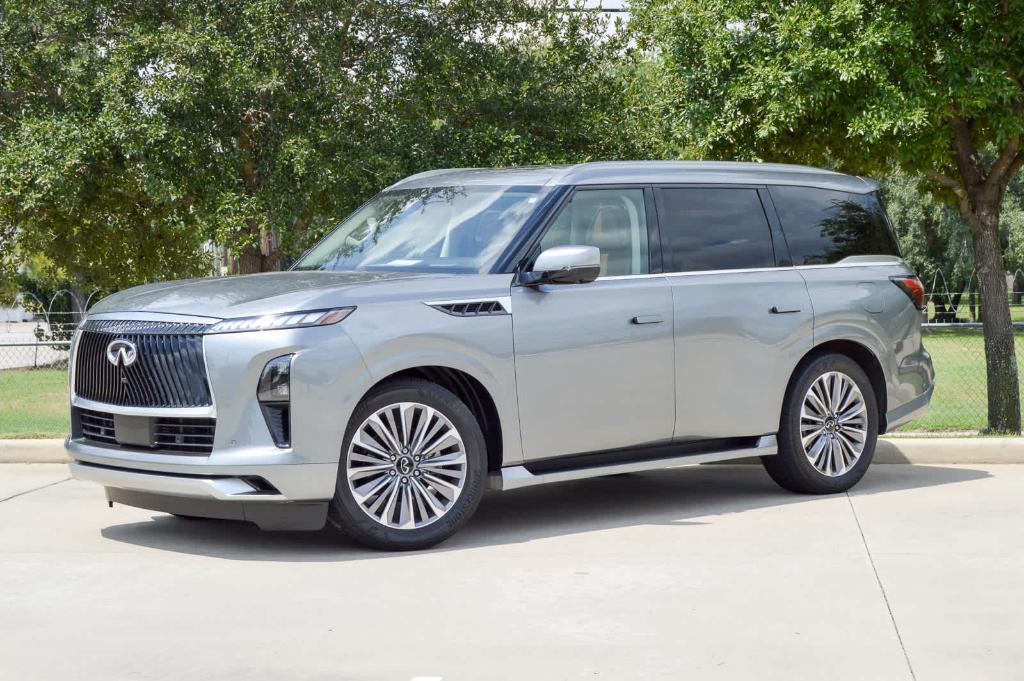 used 2025 INFINITI QX80 car, priced at $78,999