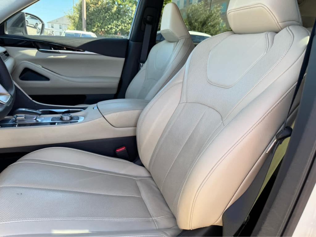 used 2025 INFINITI QX60 car, priced at $38,999