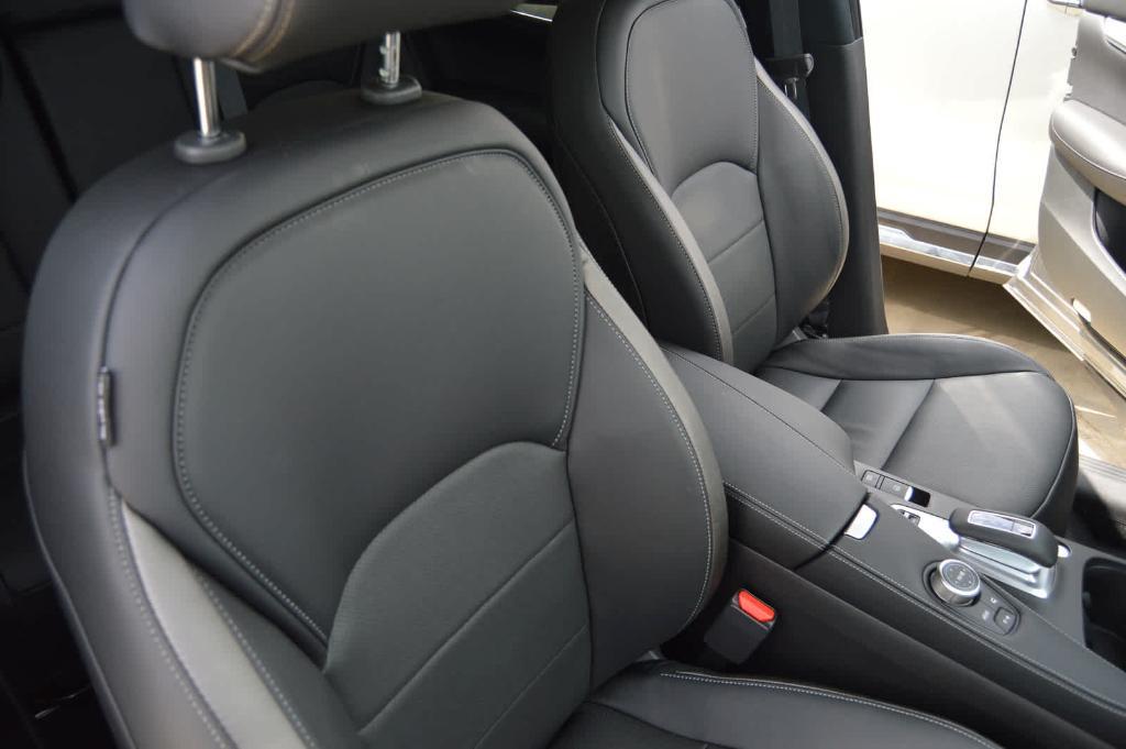 new 2025 INFINITI QX50 car, priced at $48,370