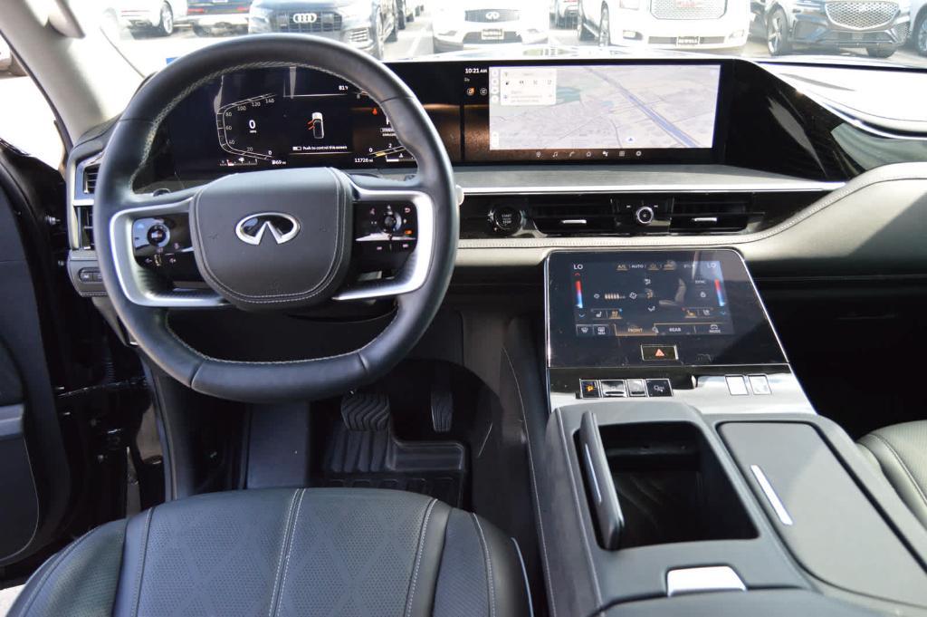 used 2025 INFINITI QX80 car, priced at $77,999