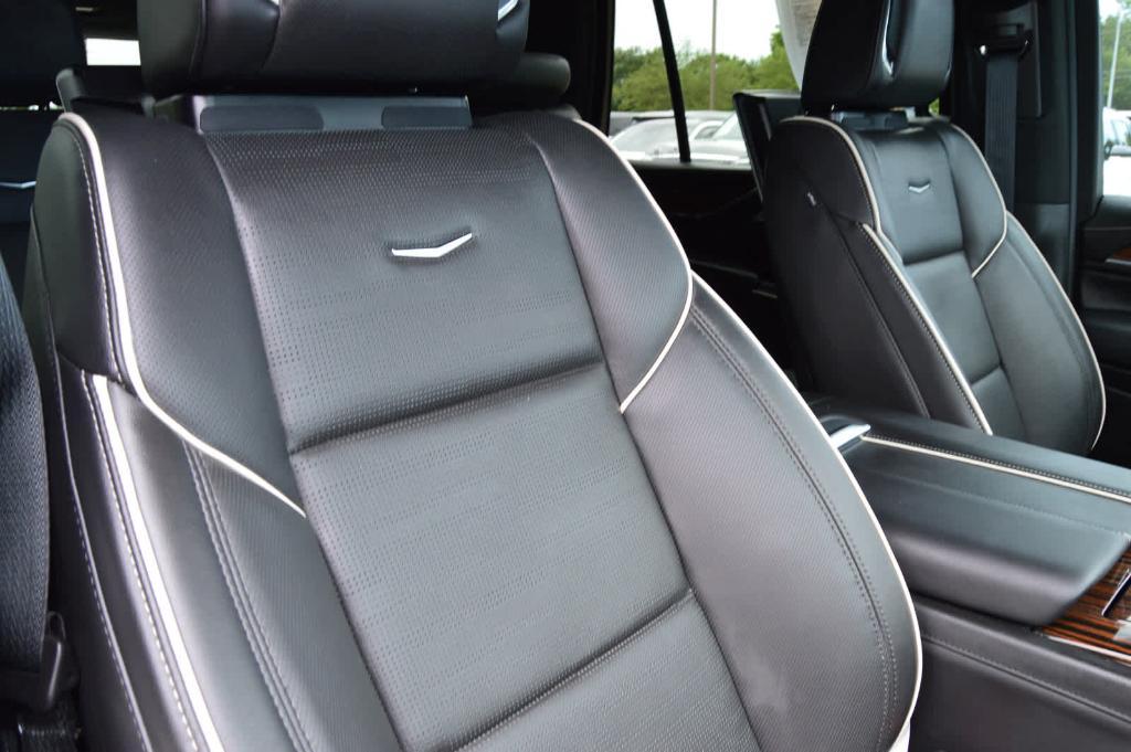 used 2024 Cadillac Escalade car, priced at $78,499