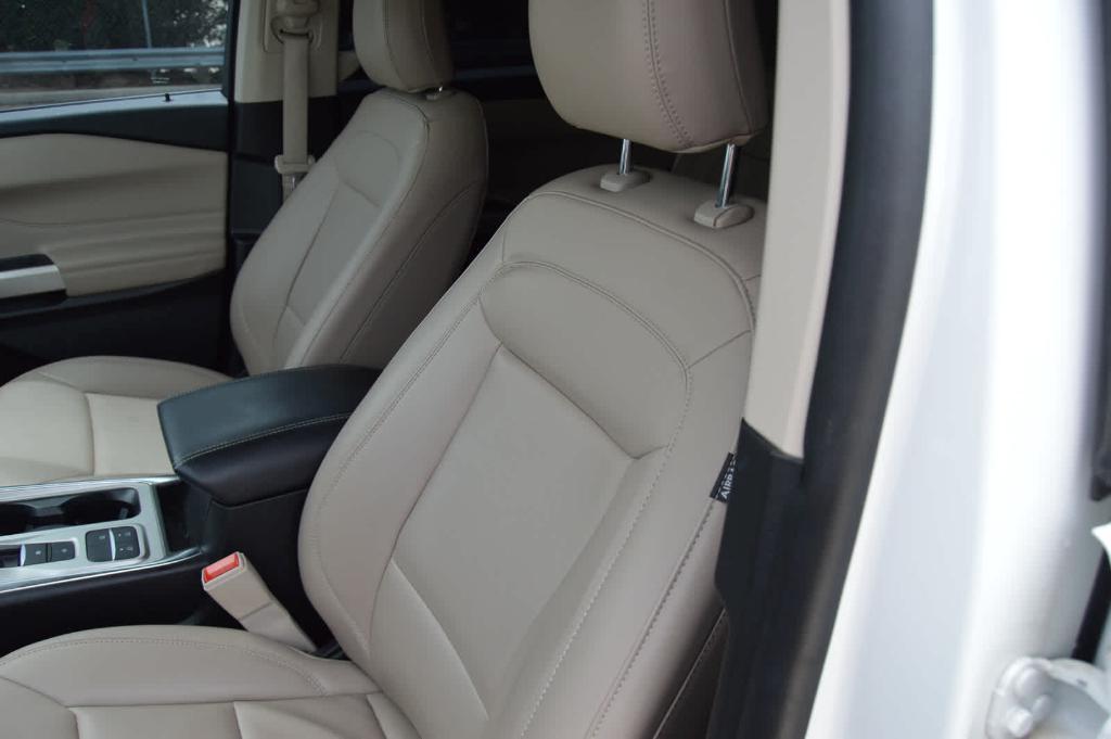 used 2023 Ford Explorer car, priced at $28,991