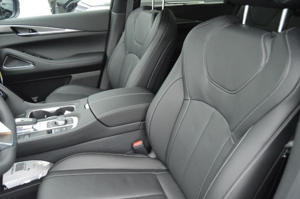 new 2025 INFINITI QX60 car, priced at $60,980