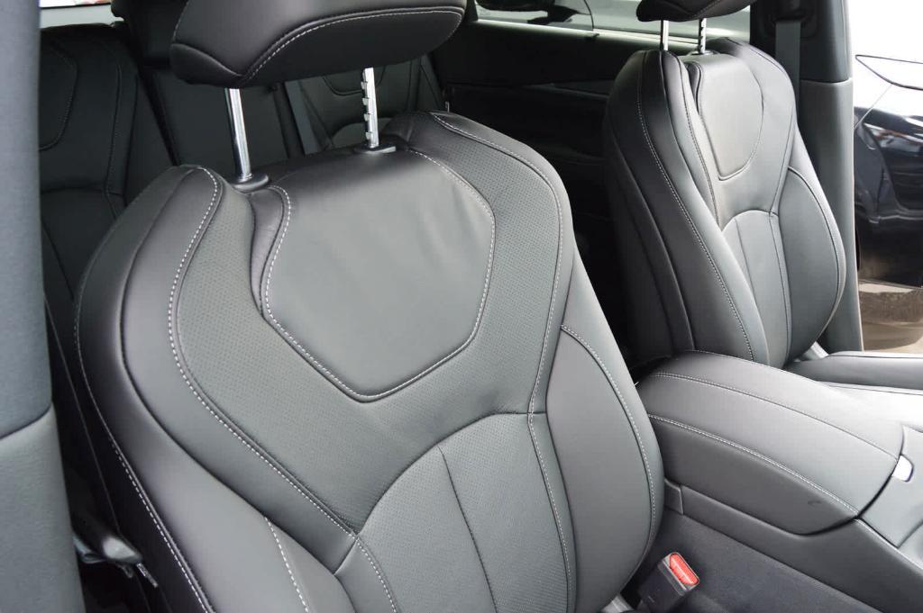 new 2025 INFINITI QX60 car, priced at $60,980