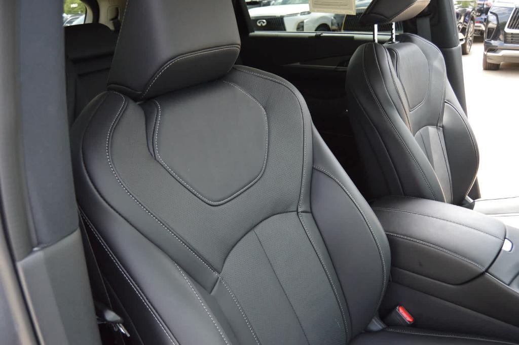 used 2025 INFINITI QX60 car, priced at $44,999