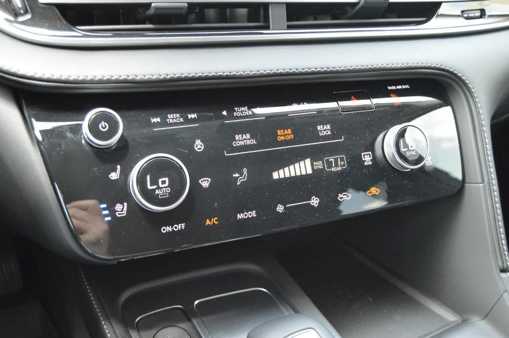 used 2025 INFINITI QX60 car, priced at $44,999