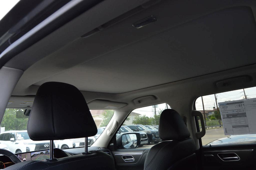 new 2025 INFINITI QX80 car, priced at $85,140