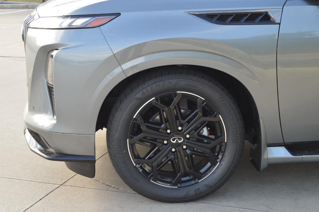 new 2026 INFINITI QX80 car, priced at $107,165