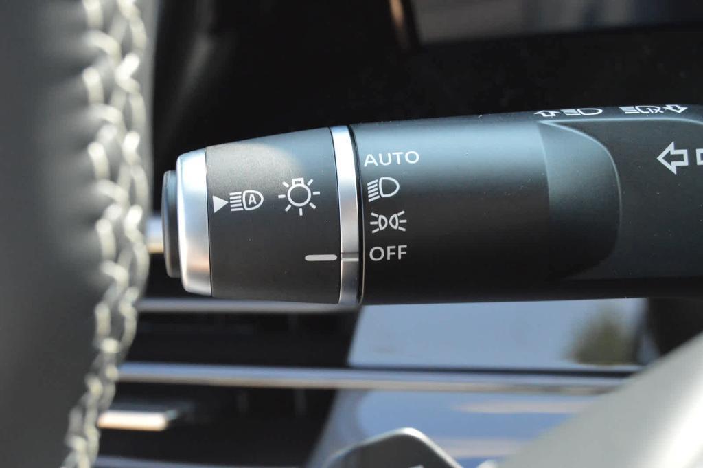 new 2026 INFINITI QX80 car, priced at $106,525