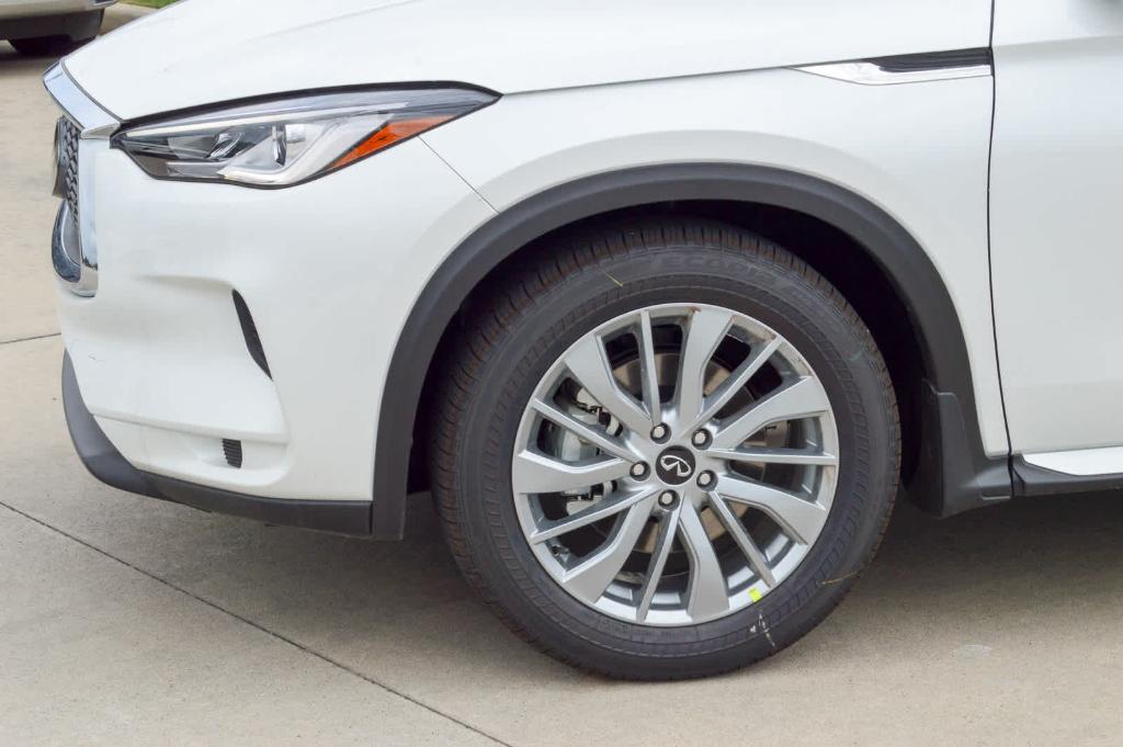 new 2025 INFINITI QX50 car, priced at $50,170