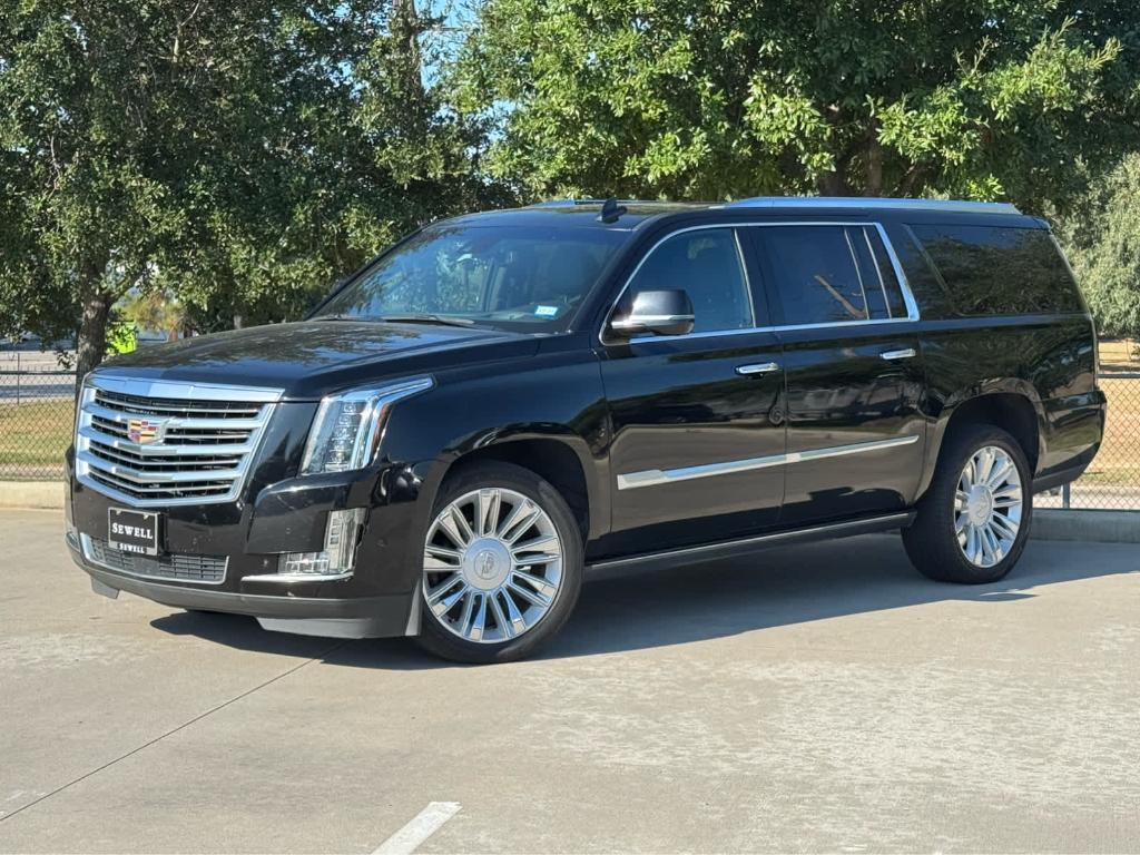 used 2020 Cadillac Escalade ESV car, priced at $32,999