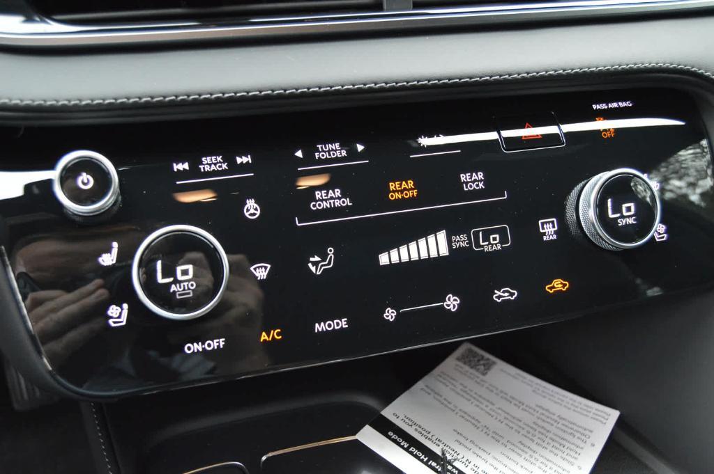 new 2025 INFINITI QX60 car, priced at $60,980