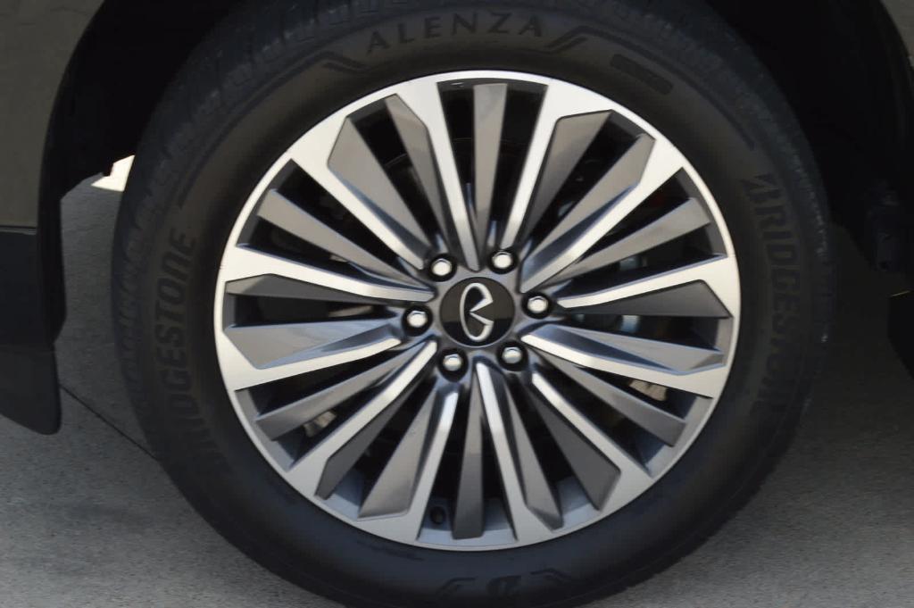 used 2025 INFINITI QX80 car, priced at $74,999