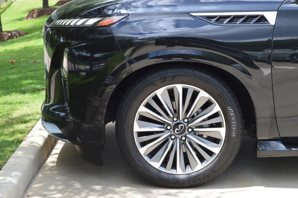 used 2025 INFINITI QX80 car, priced at $81,499