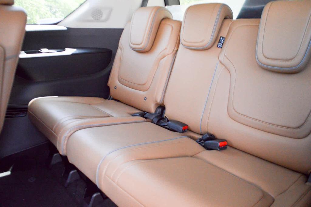 new 2025 INFINITI QX80 car, priced at $106,395