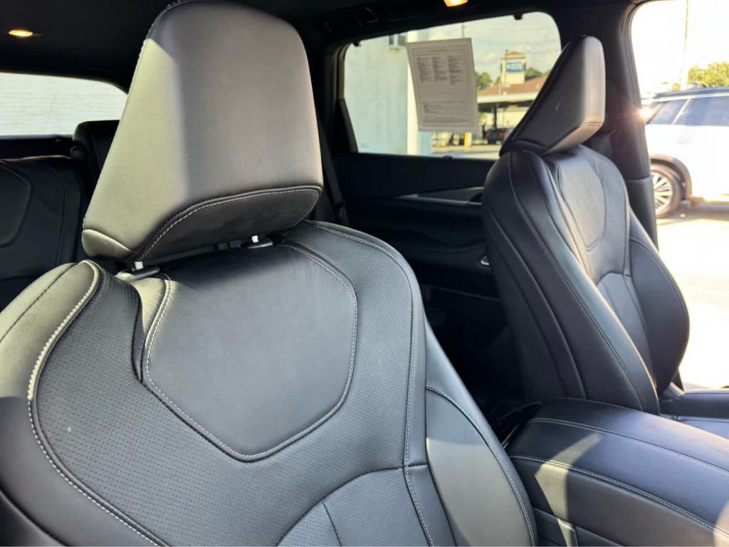 used 2025 INFINITI QX60 car, priced at $42,999