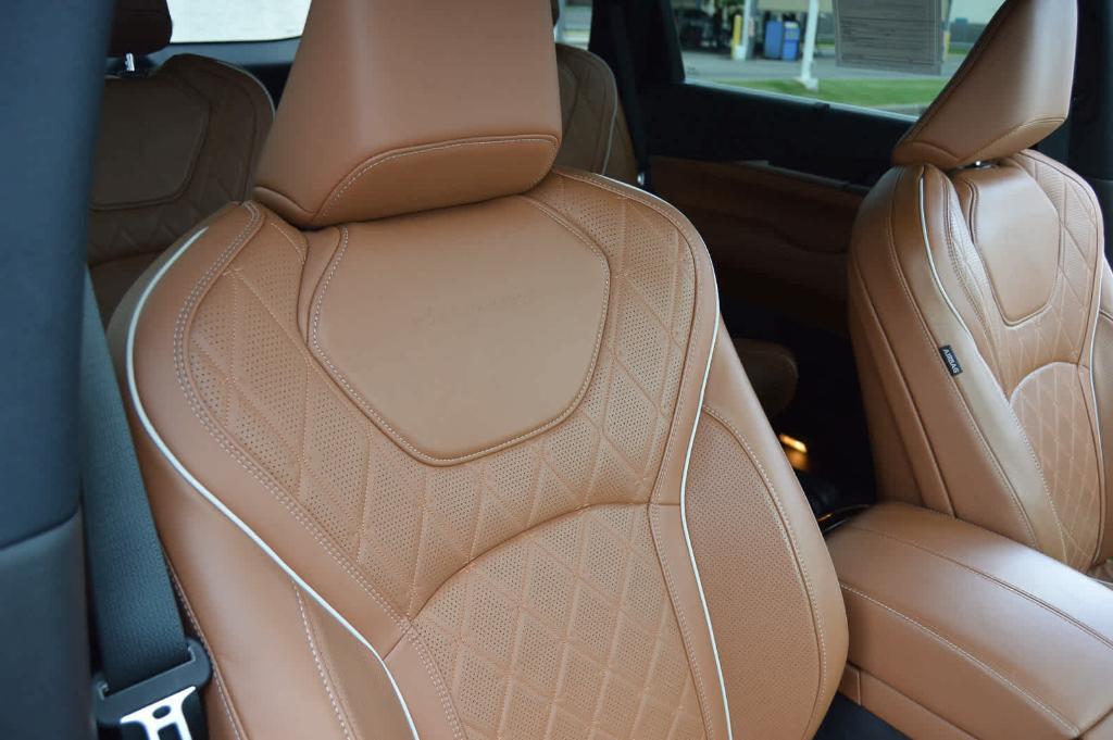 used 2025 INFINITI QX60 car, priced at $54,499
