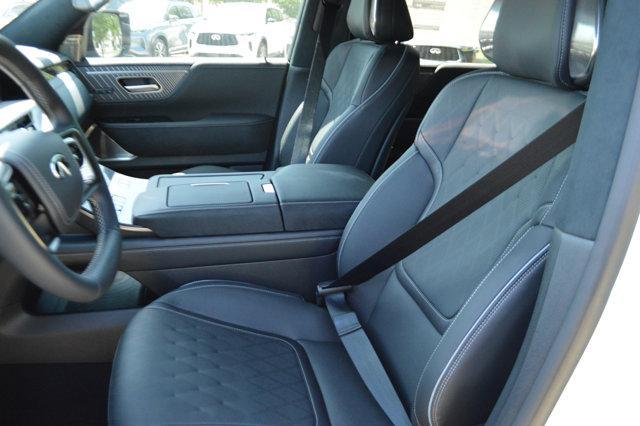 new 2025 INFINITI QX80 car, priced at $112,795