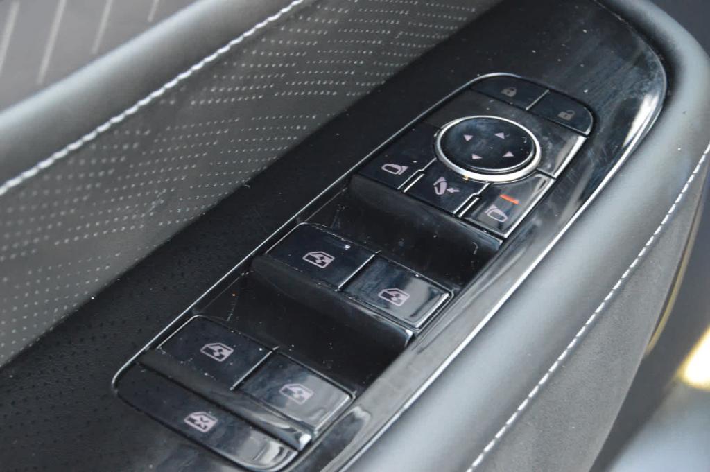 used 2025 INFINITI QX80 car, priced at $89,499