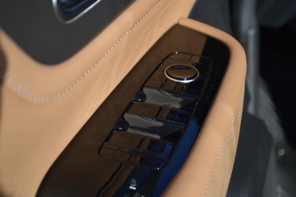 new 2025 INFINITI QX80 car, priced at $103,095
