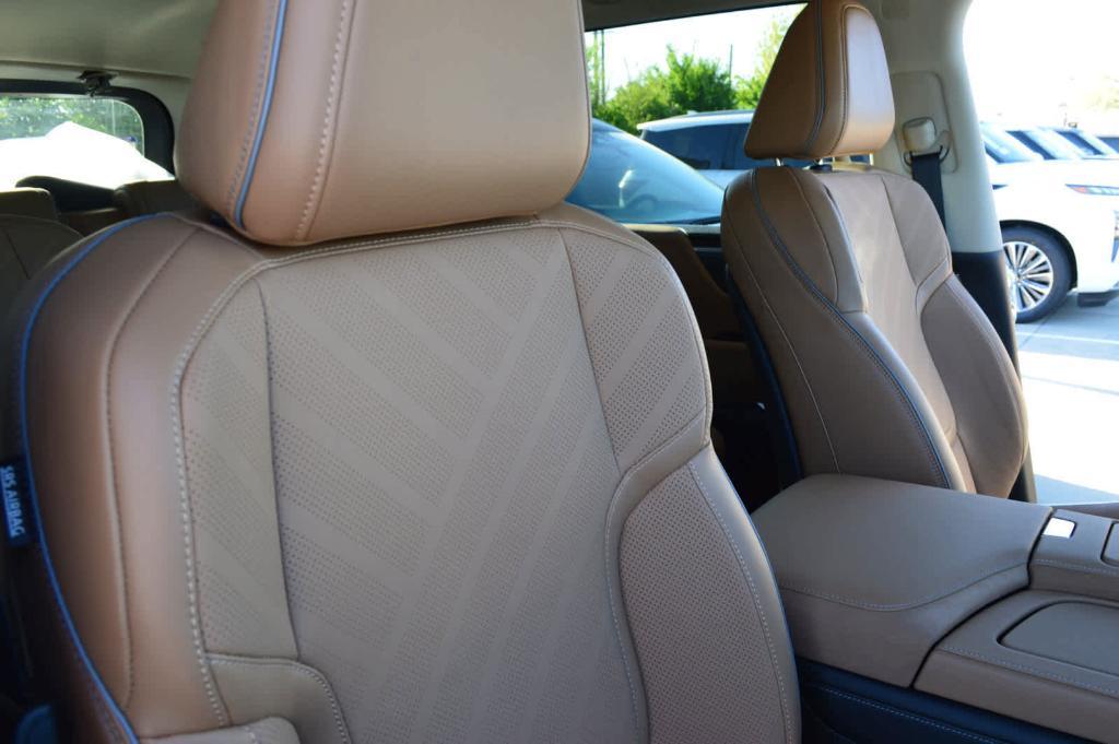 new 2025 INFINITI QX80 car, priced at $103,095