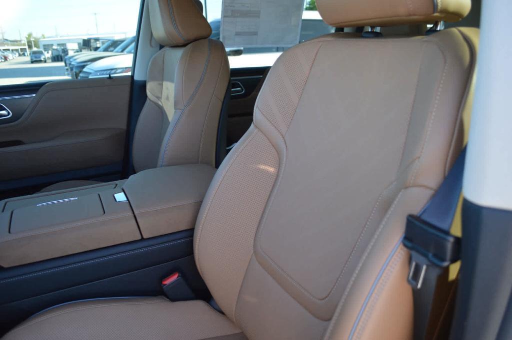 new 2025 INFINITI QX80 car, priced at $103,095