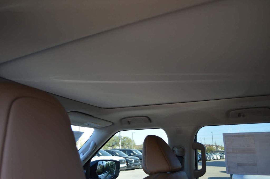 new 2025 INFINITI QX80 car, priced at $103,095