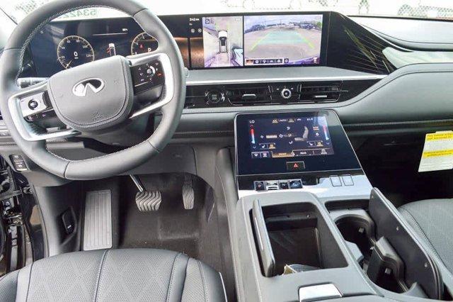new 2025 INFINITI QX80 car, priced at $102,640