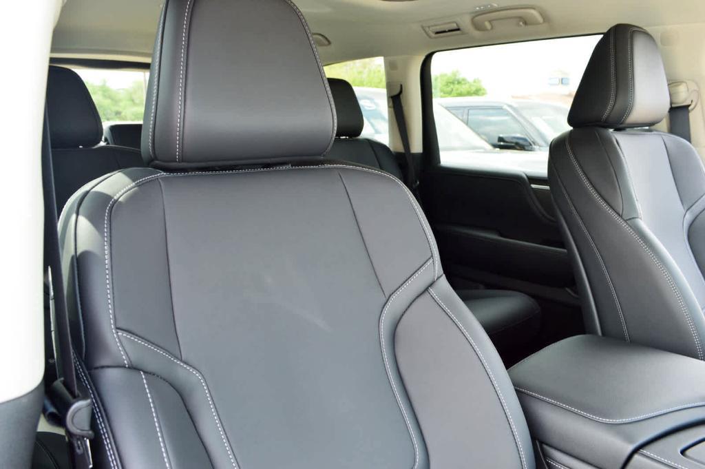 new 2025 INFINITI QX80 car, priced at $84,445
