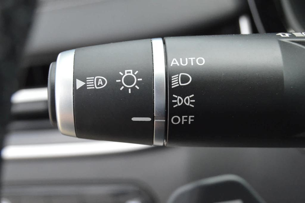 used 2025 INFINITI QX60 car, priced at $53,999
