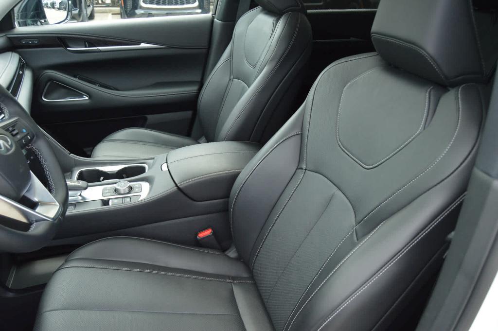 used 2025 INFINITI QX60 car, priced at $53,999