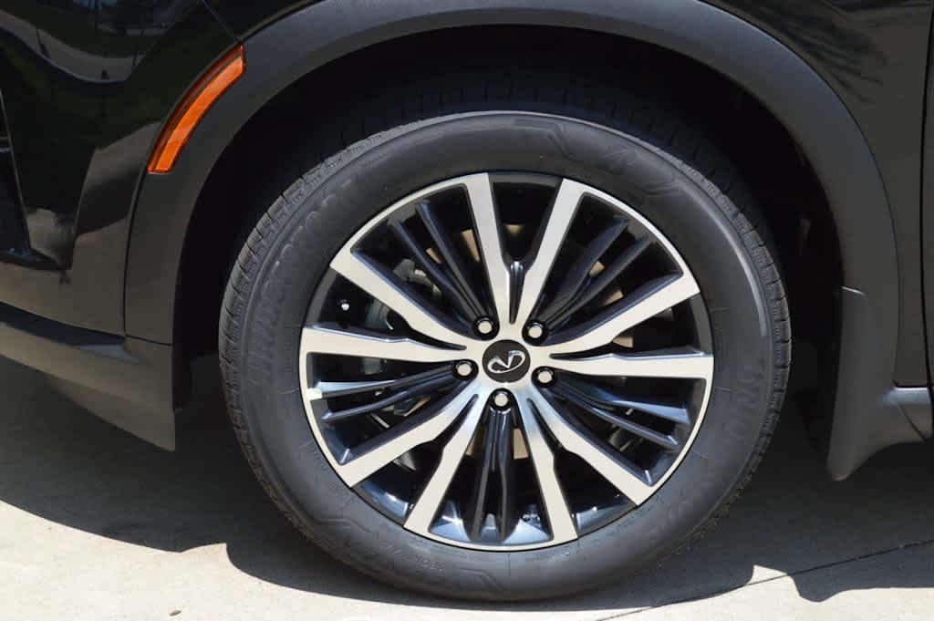 new 2025 INFINITI QX60 car, priced at $69,550