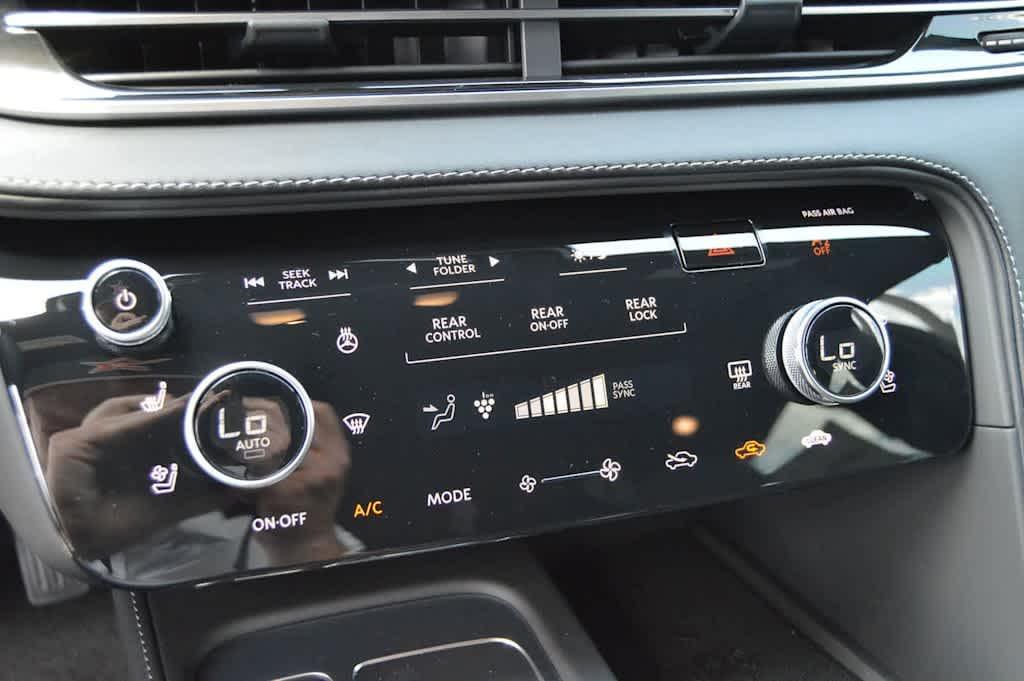 new 2025 INFINITI QX60 car, priced at $69,550
